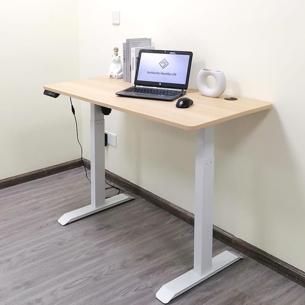 Elevating Desk ( Single Motor ) Elevating Desk ( Single Motor )